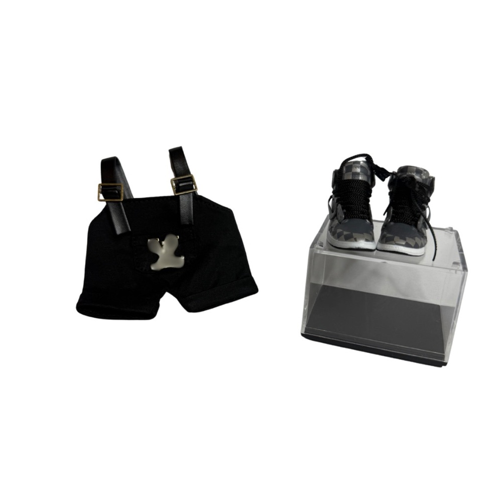 Labubu Designer Outfit Set – Black Suspenders+ Sneakers w/ Display Case